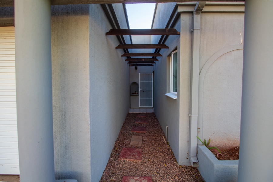 3 Bedroom Property for Sale in Keidebees Northern Cape